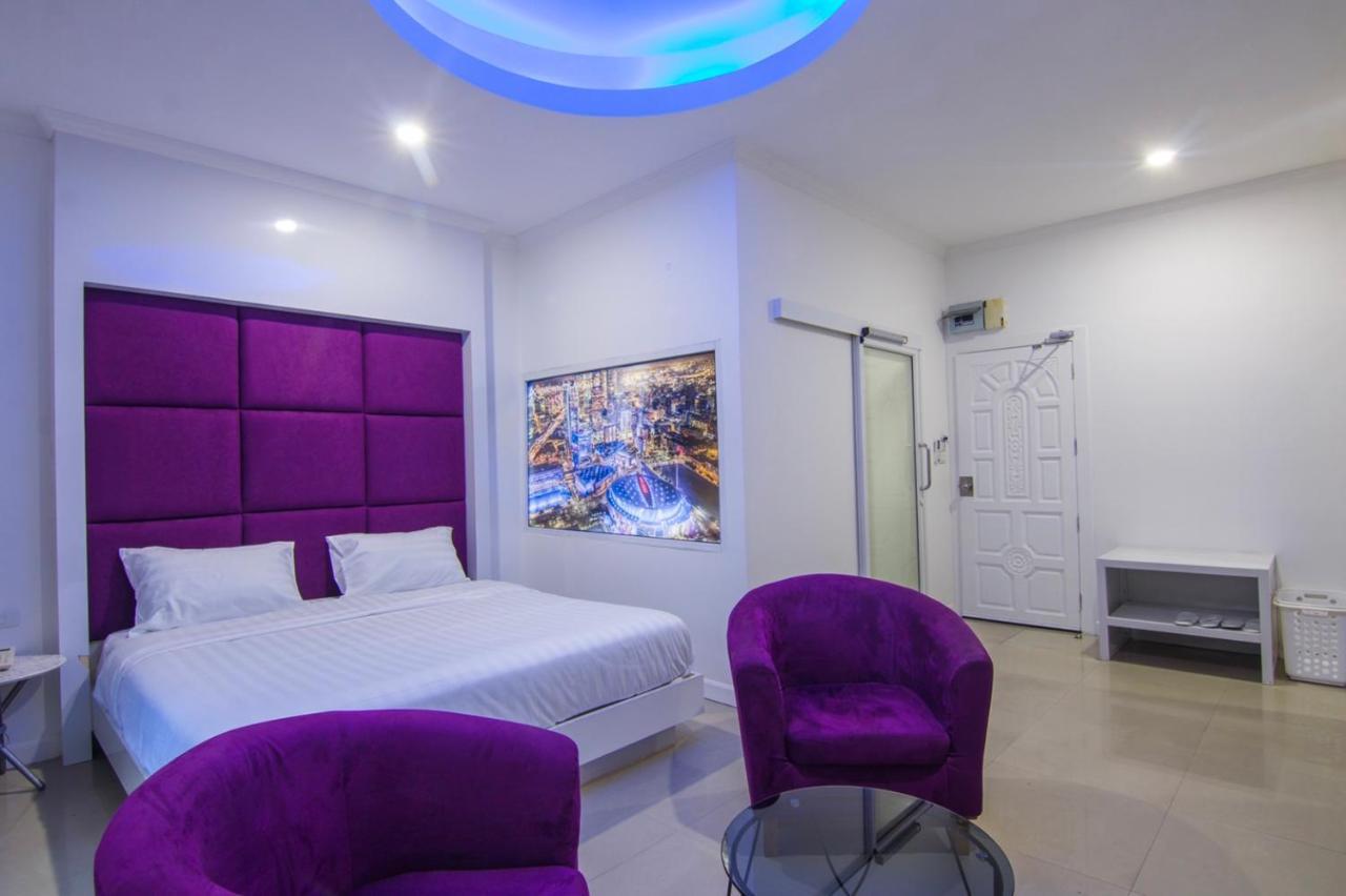 Titanic Residence-5 Minutes Walk To Walking Street Патая Екстериор снимка