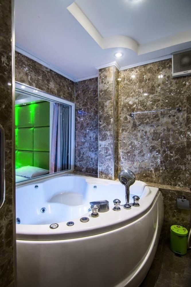 Titanic Residence-5 Minutes Walk To Walking Street Патая Екстериор снимка